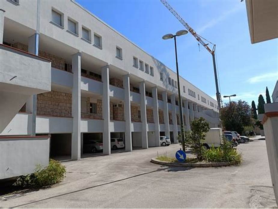 مشروع إنشاء مدرسة تعليم أساسي